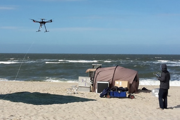 Drone experiment on the beach of Sylt.
(c) B. Quack, GEOMAR