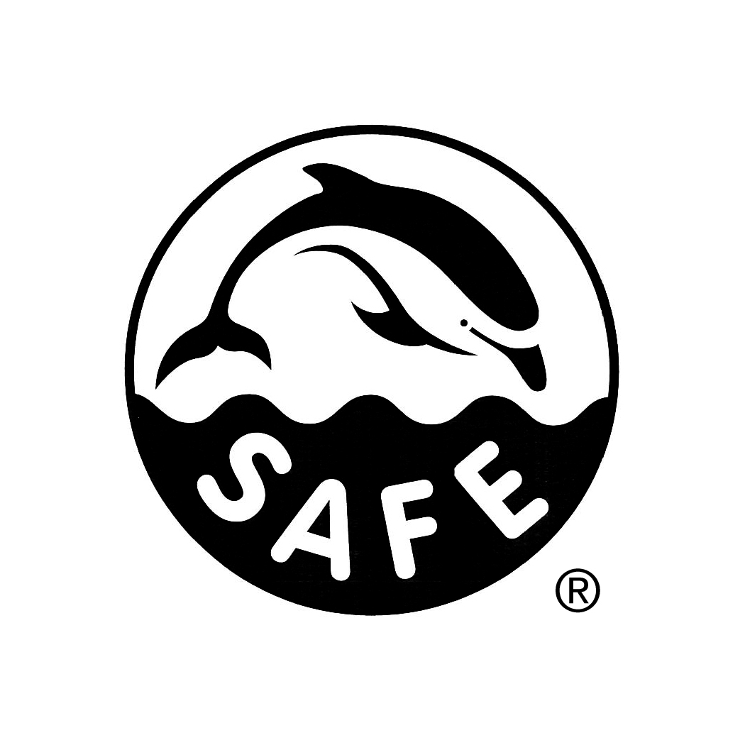 2017_08_25_Thunfischfang_NewDolphinSafe (c) As consumers, anyone who wants to ensure that no dolphins had been harassed, captured or killed when the tuna were captured should look out for the Dolphin Safe logo.