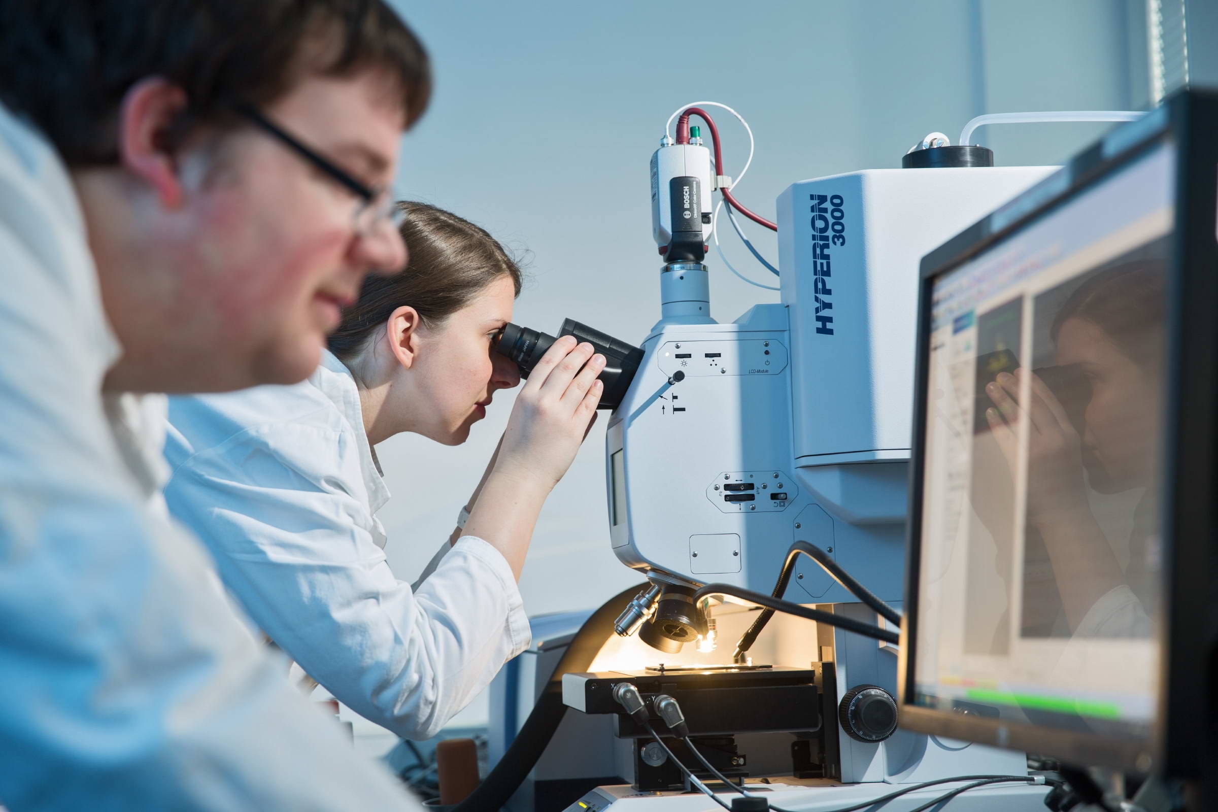 AWI employees are analysing a sea water sample for microplastic particles
(c) Tristan Vankann
