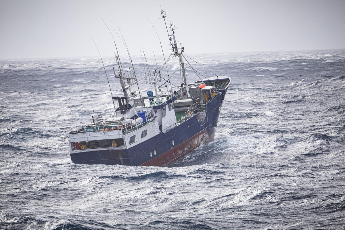 Longliner fishing vessel off the Spanish coast (c) Longline fishing vessel 